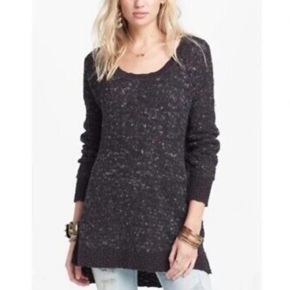 Free People  Jeepster Honeycomb Sweater in Charcoal Gray  Size XS